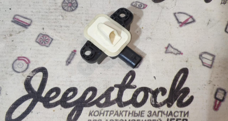  Датчик удара 56054084AA Jeep Grand Cherokee WK2