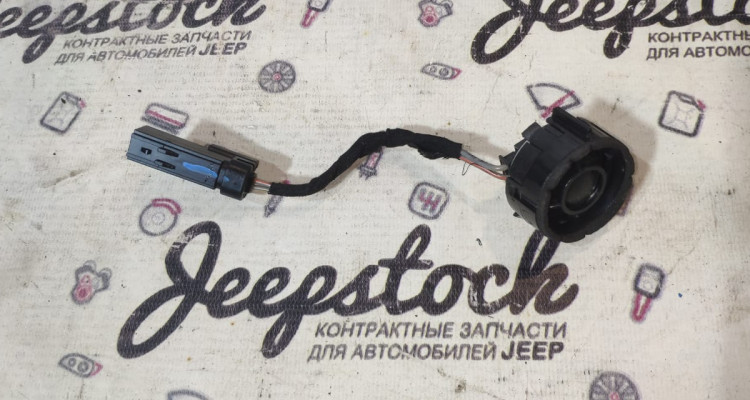  Динамик передней двери пищалка Jeep Grand Cherokee WK2