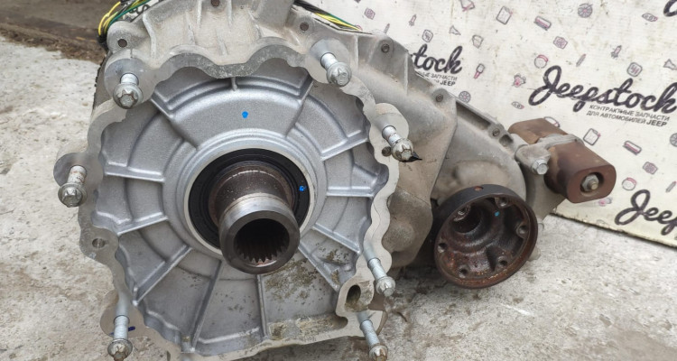  Раздатка 5.7 Jeep Grand Cherokee WK2