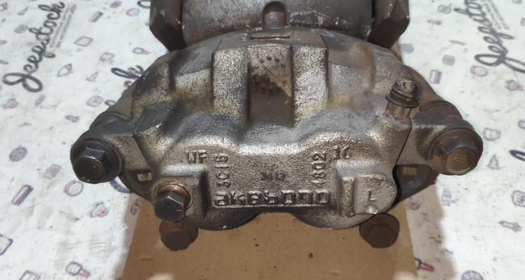  Комплект тормозных суппортов Akebono (4) Jeep Grand Cherokee WG-WJ