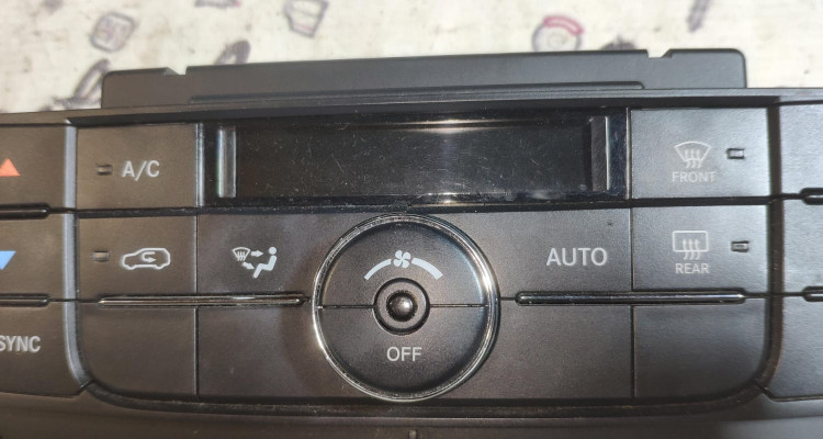  Блок климата 55111927AQ Jeep Grand Cherokee WK2