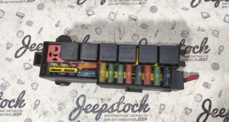  Блок реле моторный 92-95 Jeep Grand Cherokee ZG-ZJ