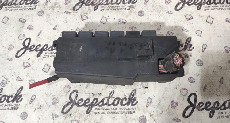  Блок реле моторный 92-95 Jeep Grand Cherokee ZG-ZJ