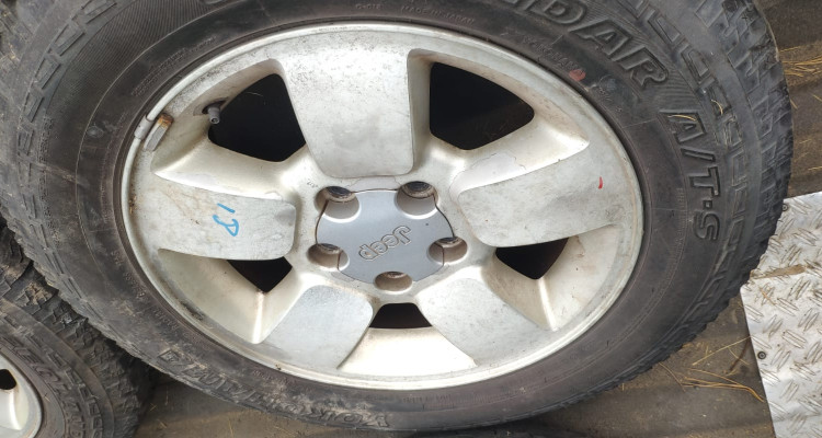  Комплект колес на 235/65/R17 LTD (3) Jeep Grand Cherokee WG-WJ