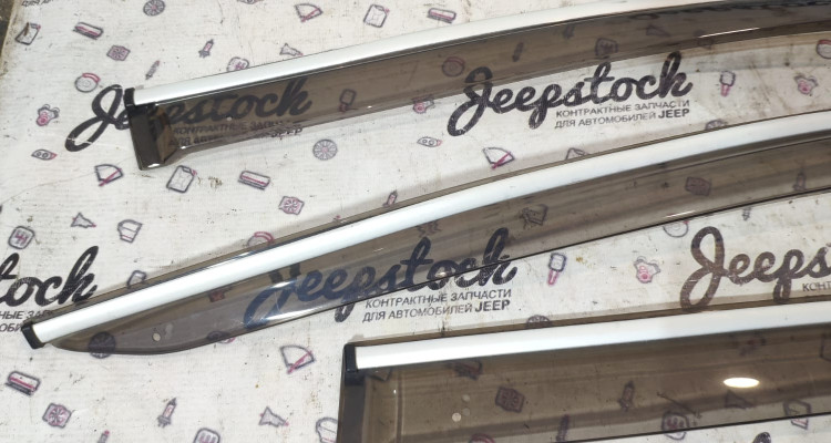  Ветровики комплект Jeep Grand Cherokee WK2