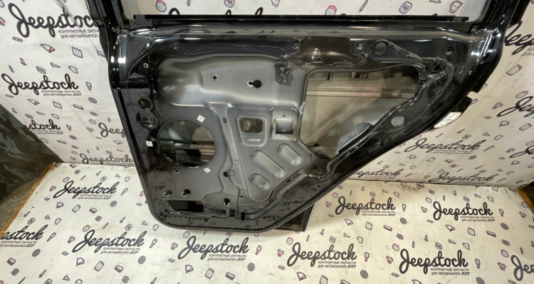  Задняя правая дверь голая (черная) Jeep Grand Cherokee WG-WJ