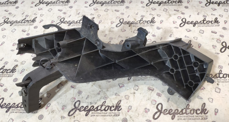  Кронштейн фары правый (2) Jeep Grand Cherokee WK2
