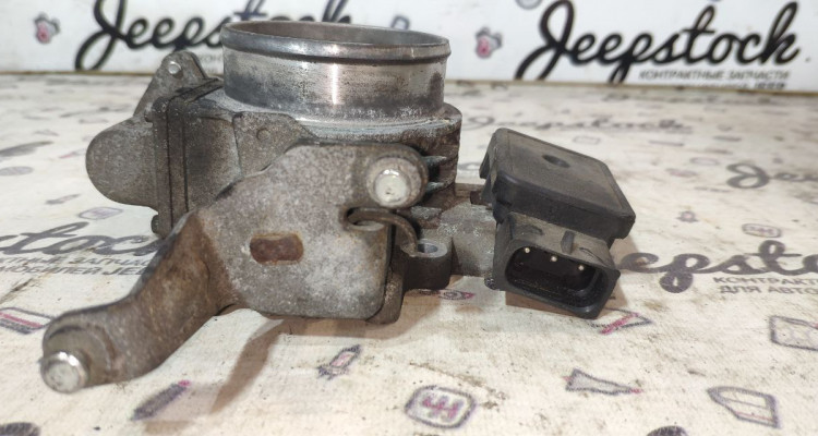  Дроссельная заслонка в сборе 4L 95-97 дефект