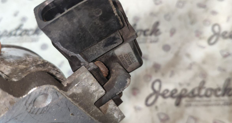  Дроссельная заслонка в сборе 4L 95-97 дефект