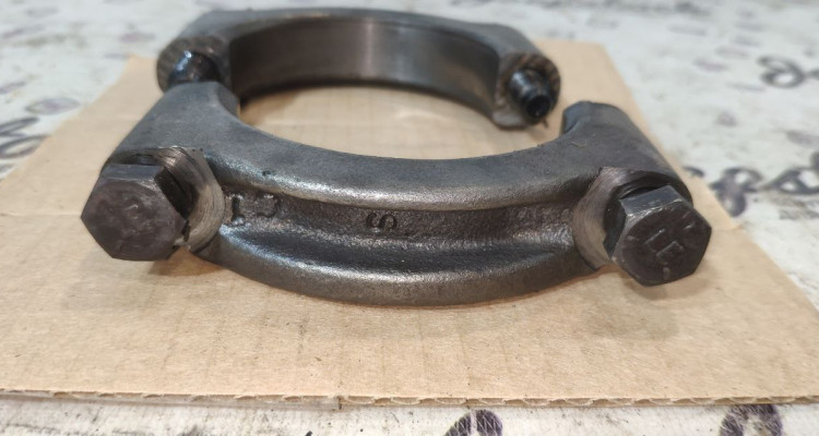  Бугеля подшипников дифференциала D35 Jeep Grand Cherokee ZG-ZJ