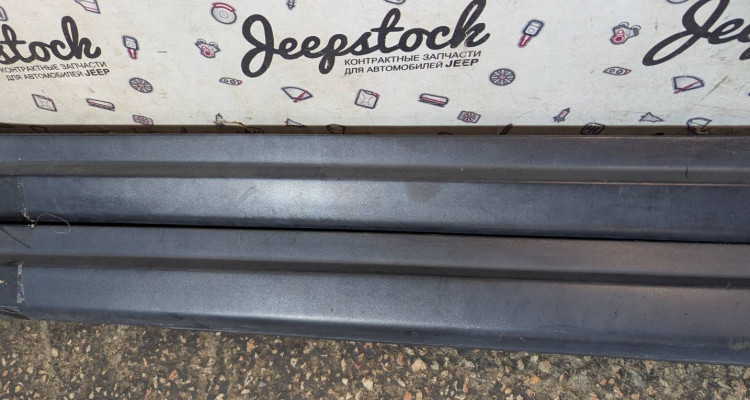  Накладки порогов уличные Jeep Grand Cherokee WH-WK