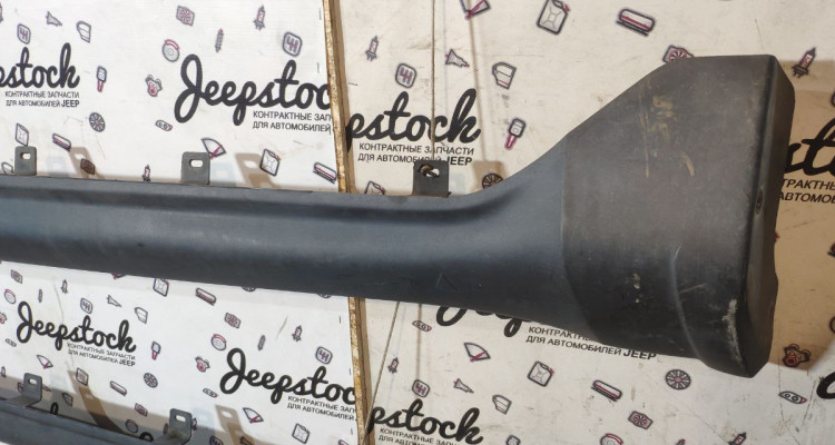  Накладки порогов уличные 2 Jeep Grand Cherokee WK2
