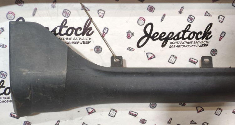  Накладки порогов уличные 2 Jeep Grand Cherokee WK2