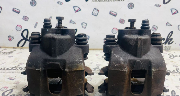  Комплект задних тормозных суппортов Jeep Comander ХК-ХН