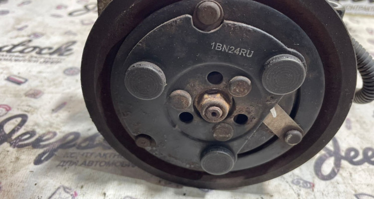  Компрессор кондиционера 5.9L DODGE RAM 3 DR