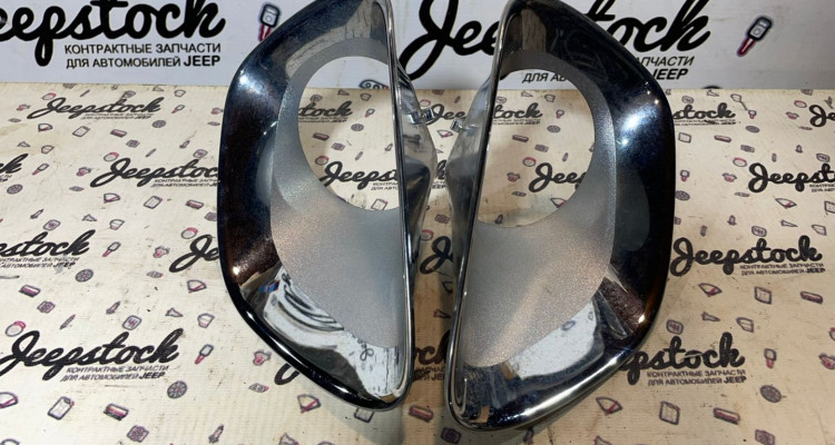  Накладка противотуманной фары (комплект) Jeep Grand Cherokee WK2