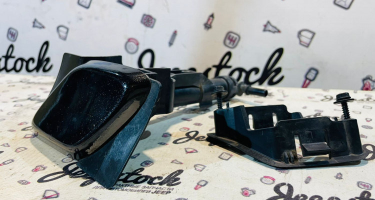  Форсунка омывателя фары левая Jeep Grand Cherokee WK2