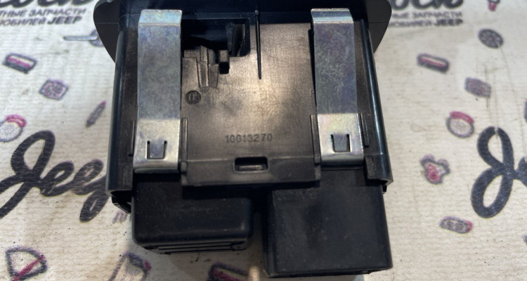  Блок управления стеклоподъёмником (задний) Jeep Grand Cherokee WK2