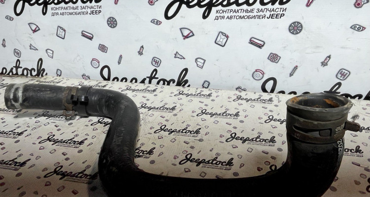  Патрубок радиатора верхний 5.9L Dodge Ram 3 DR