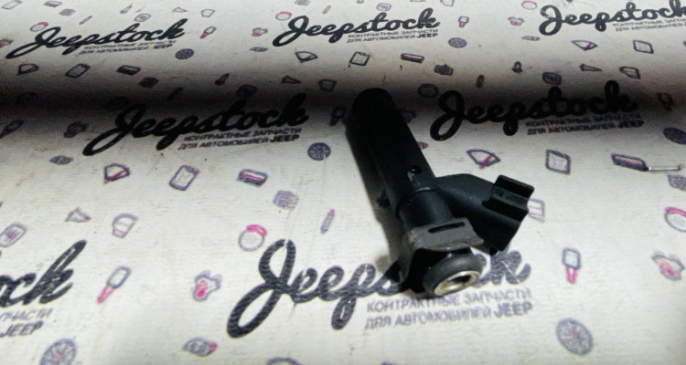  Форсунка топливная 4.7 дубль Jeep Grand Cherokee WG-WJ