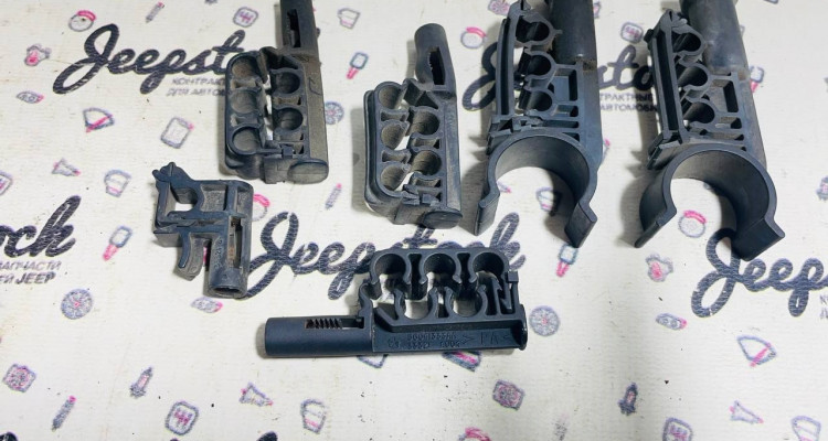  Комплект клипс В/В проводов 5.2-5.9L Dodge Ram 3 DR