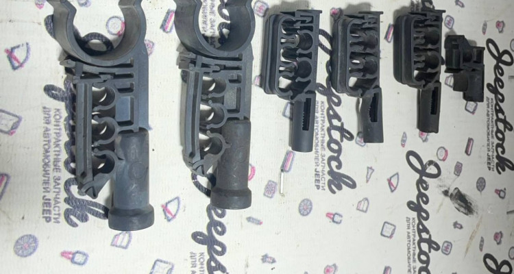  Комплект клипс В/В проводов 5.2-5.9L Dodge Ram 3 DR