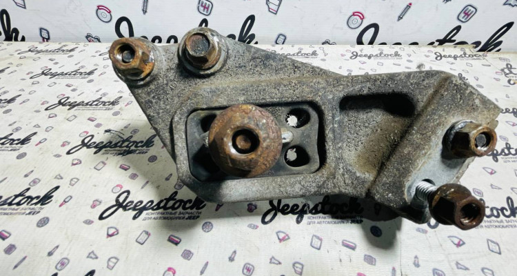  Опора двигателя правая 5.9L Dodge Ram 3 DR