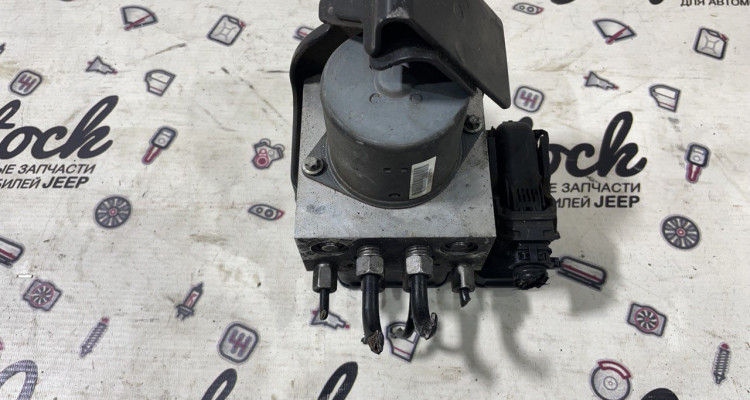  Блок ABS 2012 68164630AA Jeep Grand Cherokee WK2