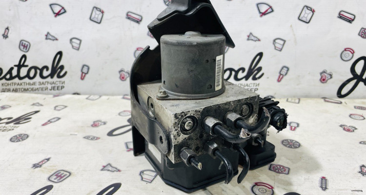  Блок ABS 2012 68164630AA Jeep Grand Cherokee WK2