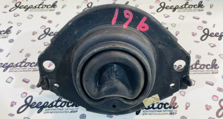 Опора двигателя 3.6L Jeep Grand Cherokee WK2