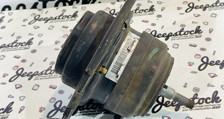  Опора двигателя 3.6L Jeep Grand Cherokee WK2