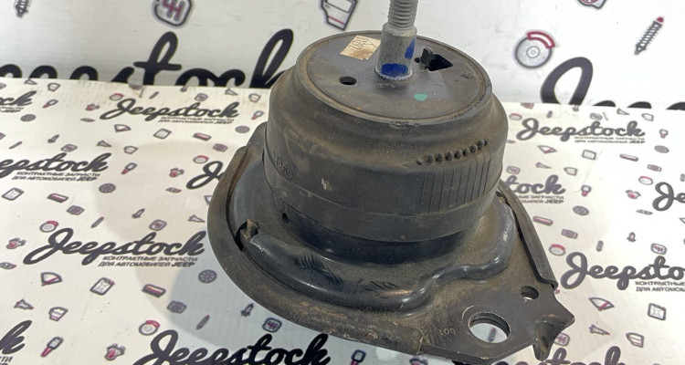 Опора двигателя 3.6L Jeep Grand Cherokee WK2