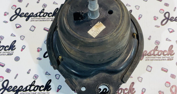 Опора двигателя 3.6L Jeep Grand Cherokee WK2