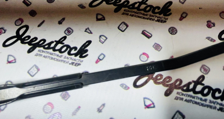  Поводок стеклоочистителя передний RHD Jeep Grand Cherokee WK2