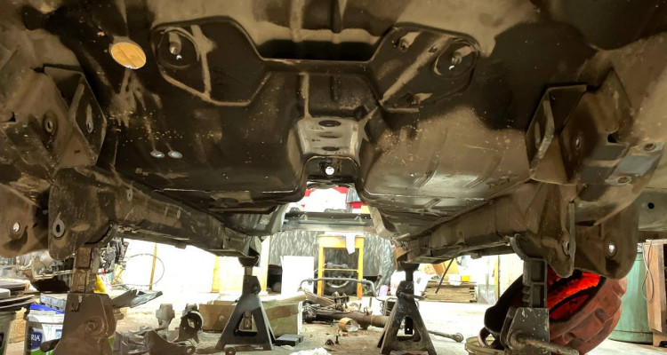  Кузов LHD 96-98 черный Jeep Grand Cherokee ZG-ZJ