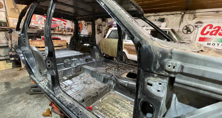  Кузов LHD 96-98 черный Jeep Grand Cherokee ZG-ZJ