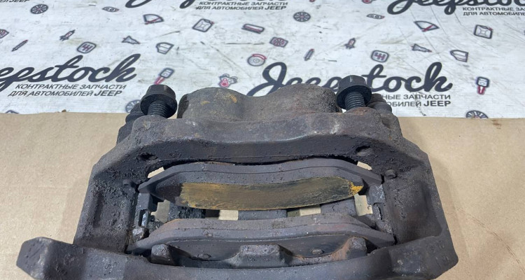  Суппорт тормозной передний правый Dodge Ram 3 DR