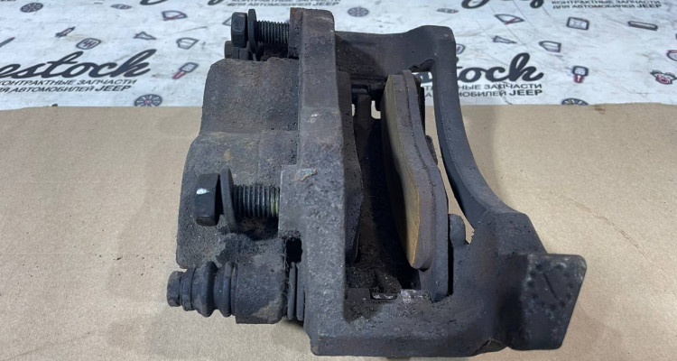  Суппорт тормозной передний правый Dodge Ram 3 DR