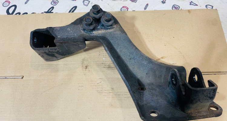  Кронштейн, усилитель переднего моста Dodge Ram 3 DR