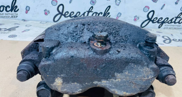  Суппорт тормозной передний левый Dodge Ram 3 DR