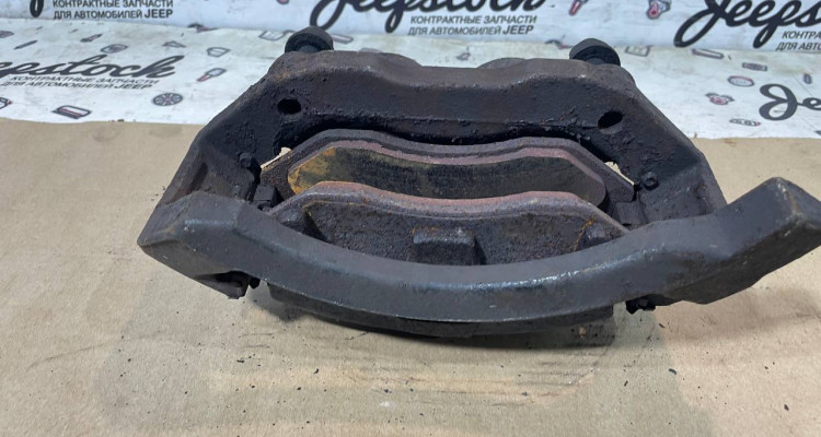  Суппорт тормозной передний левый Dodge Ram 3 DR