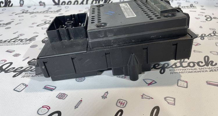  Блок реле салонный 56042944AF Jeep Grand Cherokee WG-WJ