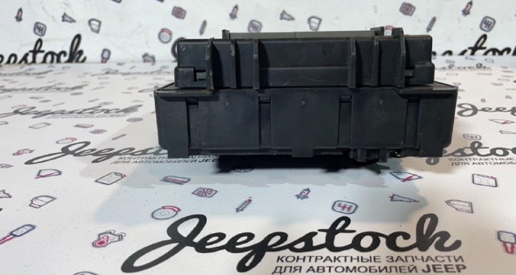  Блок реле салонный 56042944AF Jeep Grand Cherokee WG-WJ