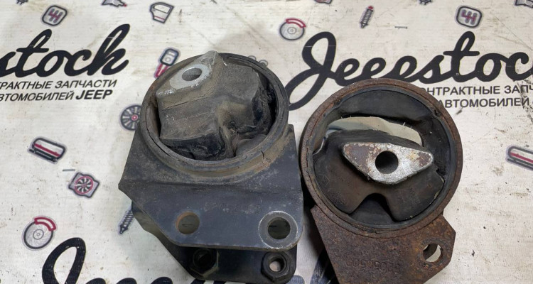  Корпуса опор ДВС 5.2L. LHD Jeep Grand Cherokee ZG-ZJ