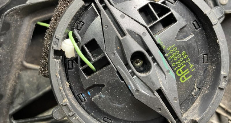  Зеркало переднее правое Dodge Ram 3 DR