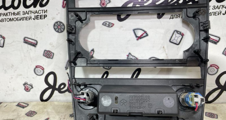  Накладка центральной консоли Limited Jeep Grand Cherokee WH-WK