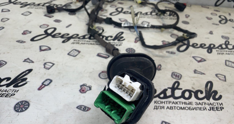  Жгут проводов передний правой двери Dodge Durango DN