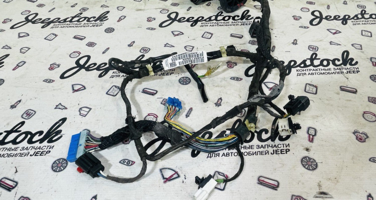  Жгут проводов передней левой двери Dodge Durango DN