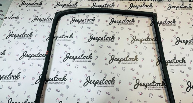  Уплотнитель стекла задней правой двери Dodge Durango DN