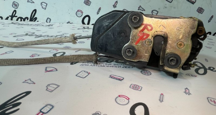  Замок задней правой двери Dodge Durango DN